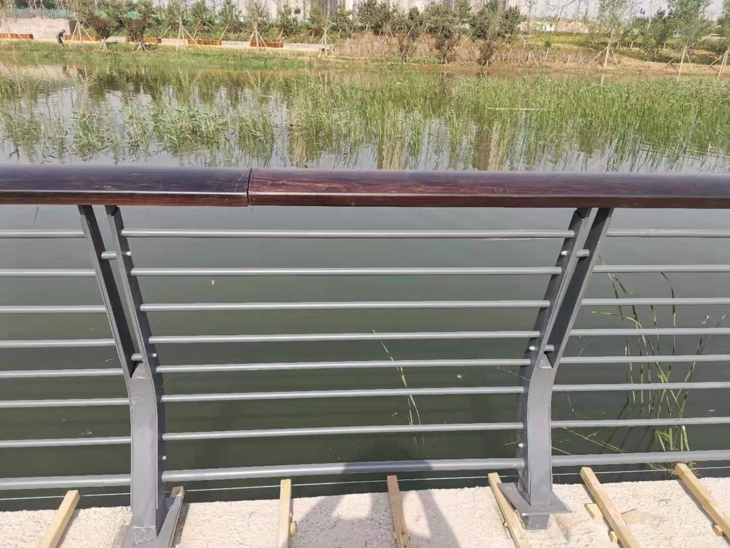 阳江市桥梁防撞护栏桥梁护栏 - 厂家
